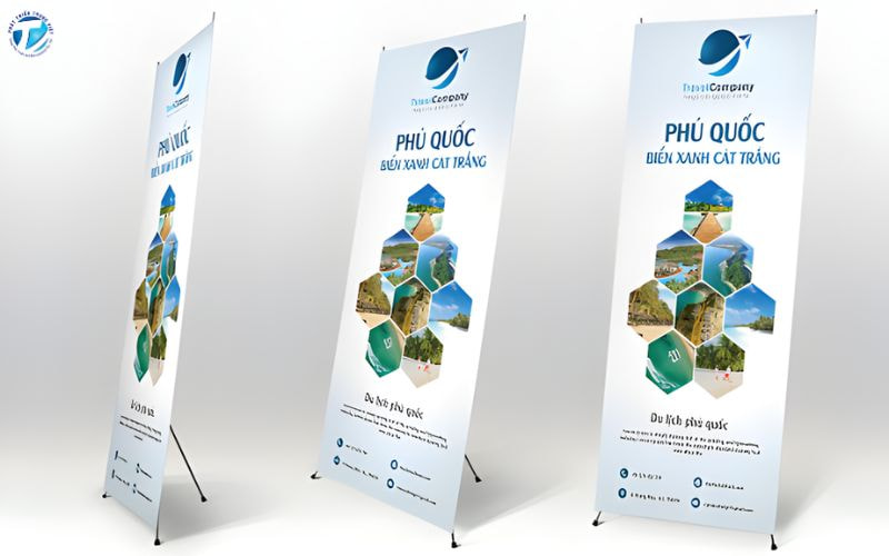 Standee X linh hoạt trong nhiều không gian trưng bày